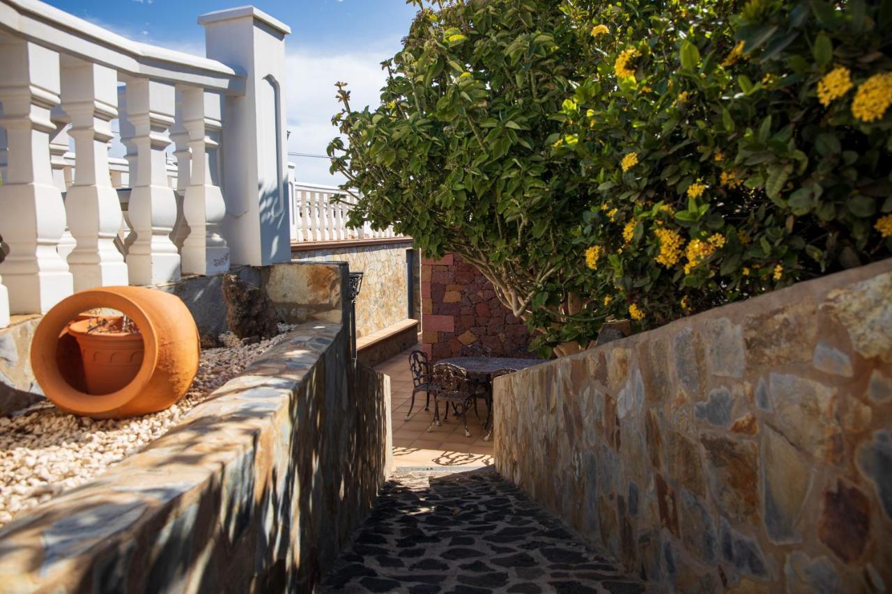Villa Las Cuevas Tias Luaran gambar