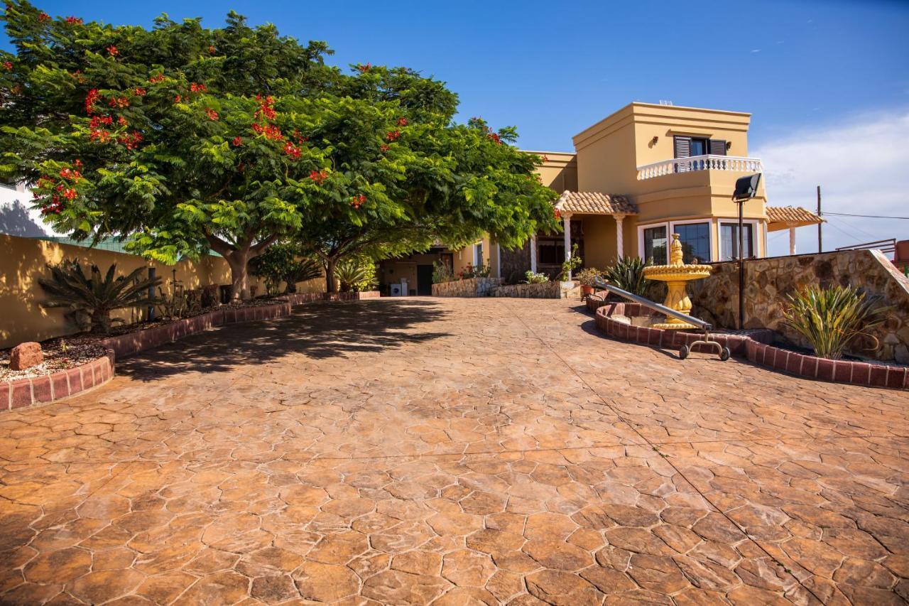 Villa Las Cuevas Tias Luaran gambar