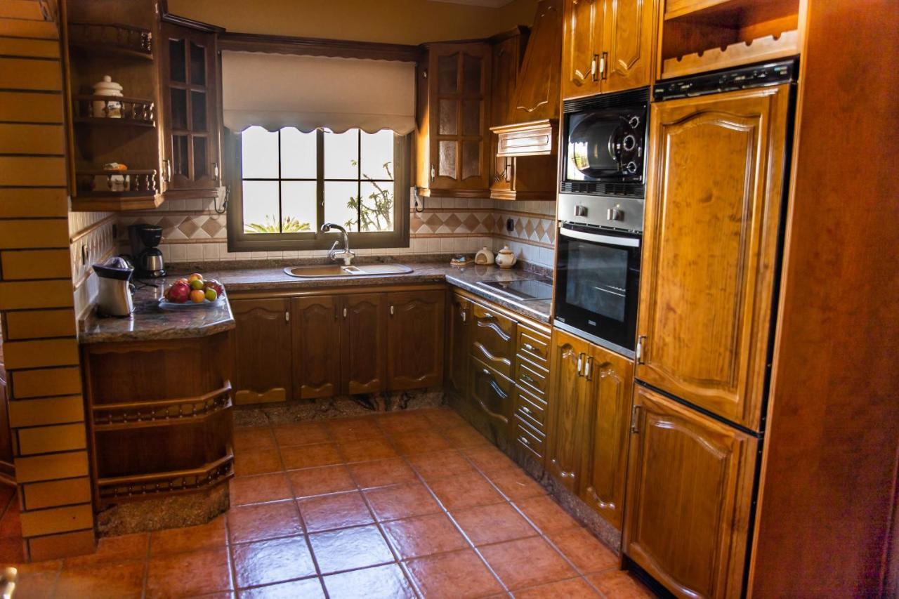 Villa Las Cuevas Tias Luaran gambar